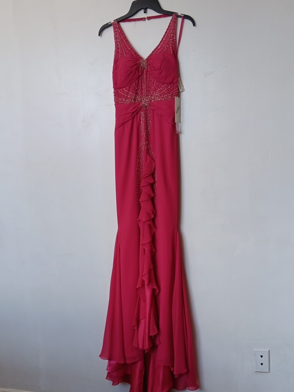 Vintage Elegant Fuchsia Beaded Evening Gown